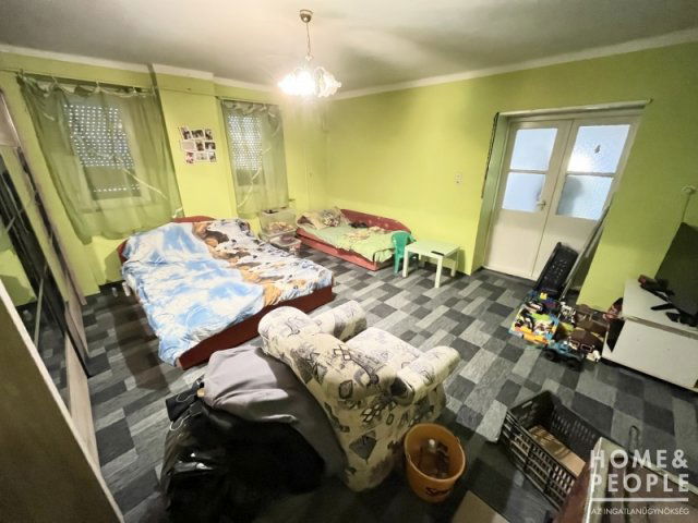 Eladó családi ház, Hódmezővásárhelyen 22.499 M Ft, 2 szobás