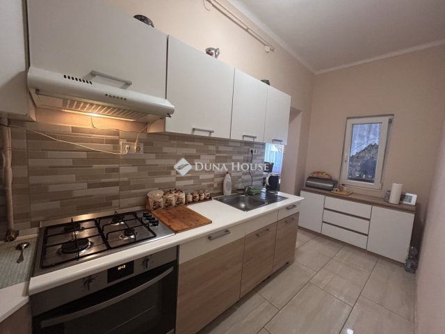 Eladó családi ház, Baján 51 M Ft, 4 szobás