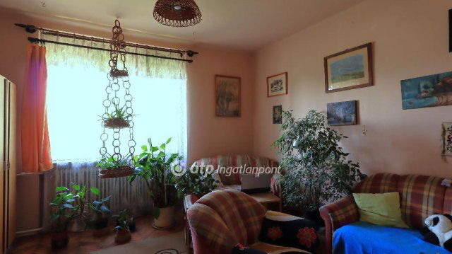 Eladó családi ház, Sümegen 47.9 M Ft, 6 szobás