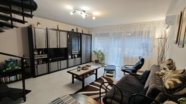 Eladó sorház, Budapesten, XVIII. kerületben 117.8 M Ft