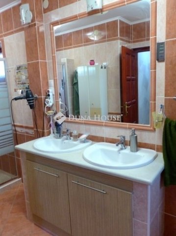 Eladó családi ház, Kozármislenyen 128.5 M Ft, 5 szobás
