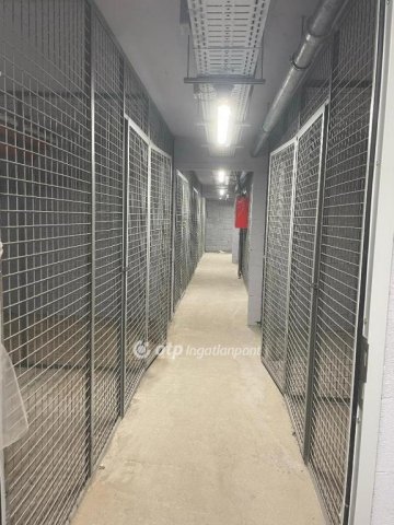 Eladó téglalakás, Budapesten, VII. kerületben 48.7 M Ft