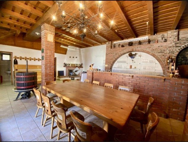 Eladó üzlethelyiség, Villányban 54.9 M Ft / költözzbe.hu