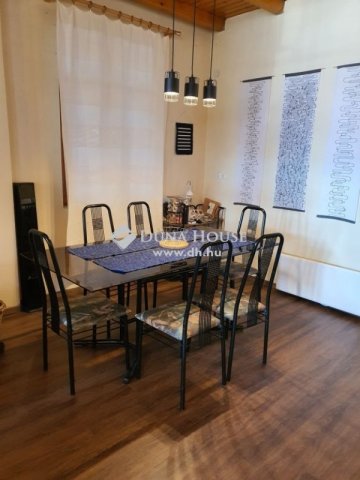 Eladó családi ház, Nagykovácsiban 225 M Ft, 5 szobás