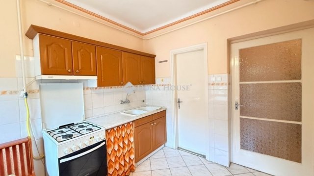 Eladó családi ház, Egerben 94.9 M Ft, 4 szobás