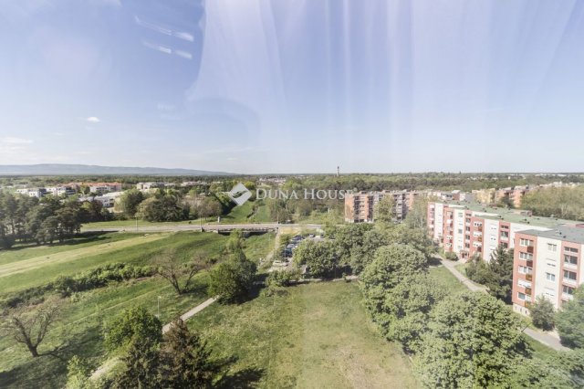 Eladó panellakás, Szombathelyen 40.9 M Ft, 3 szobás