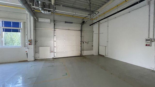 Kiadó telek, Győrött 3000 E Ft / hó, 7 szobás
