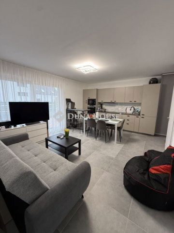 Eladó téglalakás, Balatonalmádiban 115 M Ft, 4 szobás