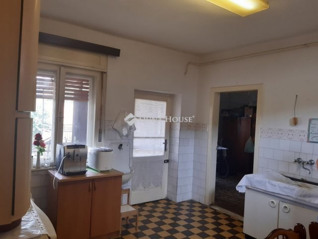 Eladó családi ház, Tardoson 35 M Ft, 4 szobás