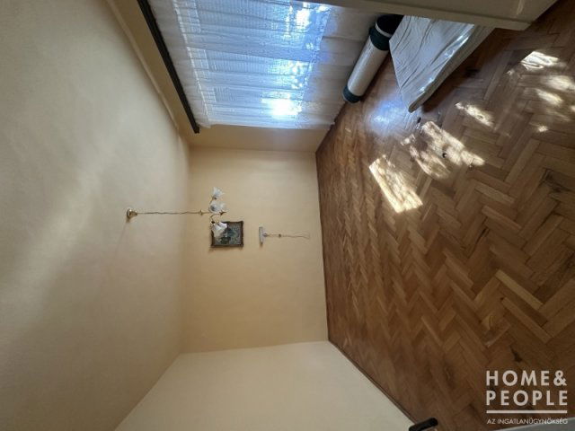 Eladó családi ház, Szegeden 73.5 M Ft, 4 szobás