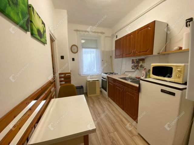 Kiadó téglalakás, albérlet, Debrecenben 190 E Ft / hó, 2 szobás