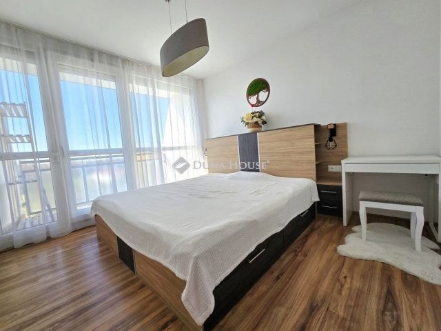 Eladó panellakás, Pécsett 54.9 M Ft, 3 szobás