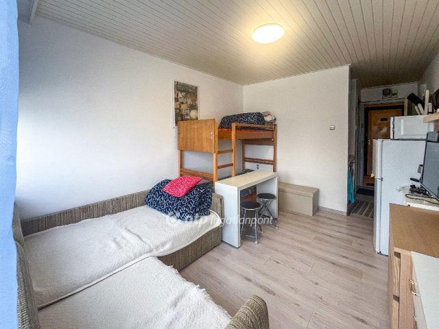 Eladó nyaraló, Siófokon 33 M Ft, 1 szobás / költözzbe.hu