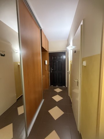 Kiadó panellakás, albérlet, Győrött 190 E Ft / hó, 3 szobás