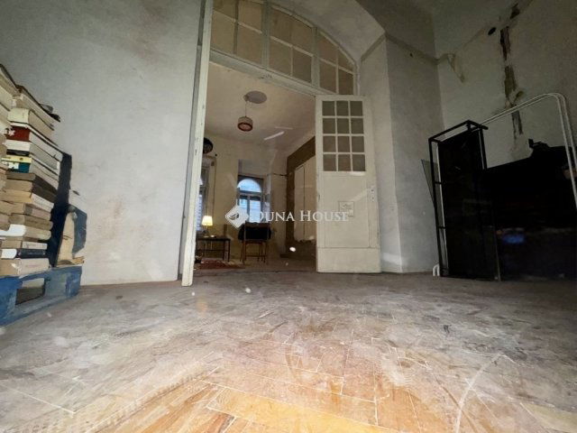 Eladó téglalakás, Budapesten, VII. kerületben 54.9 M Ft