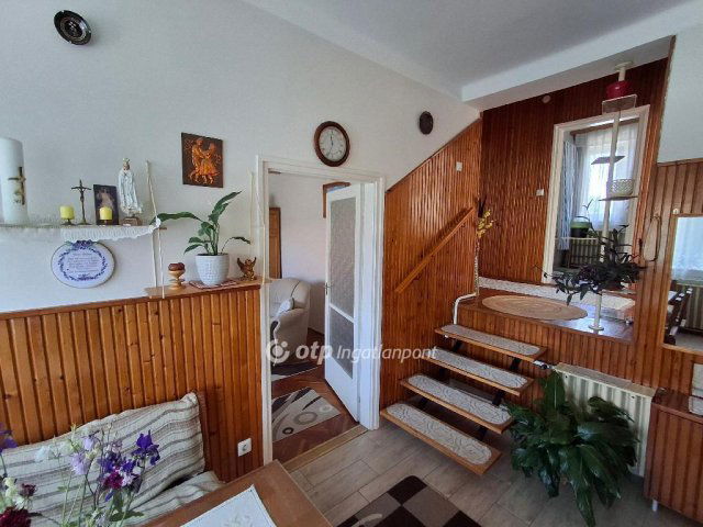 Eladó családi ház, Szécsényen 48 M Ft, 5 szobás