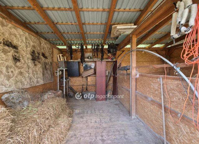Eladó családi ház, Ráckeresztúron 155 M Ft, 7 szobás