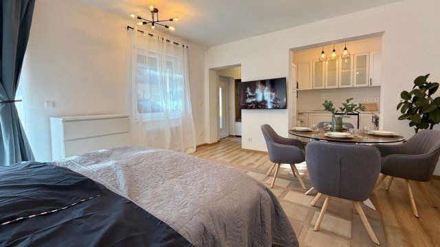 Kiadó téglalakás, albérlet, Debrecenben 270 E Ft / hó, 1 szobás