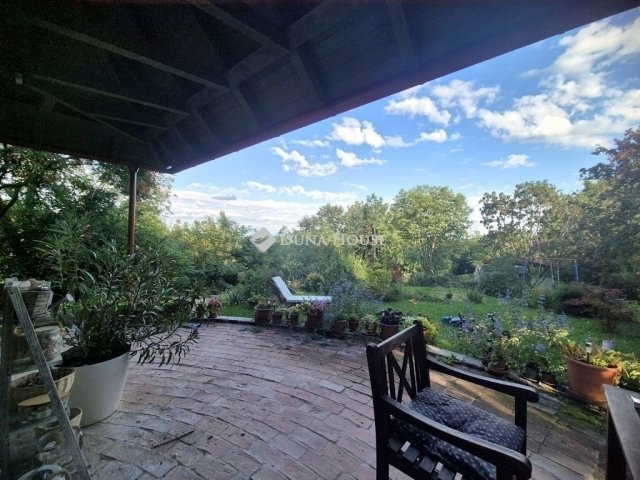 Eladó családi ház, Tahitótfalun 119 M Ft, 4+1 szobás