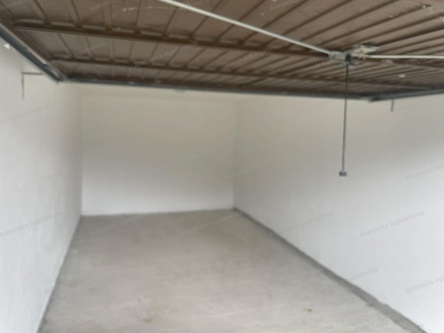 Eladó garázs, Gyulán 6 M Ft / költözzbe.hu