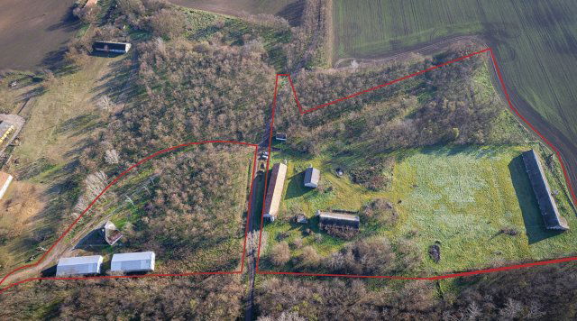 Eladó ipari ingatlan, Mezőfalván 130 M Ft / költözzbe.hu