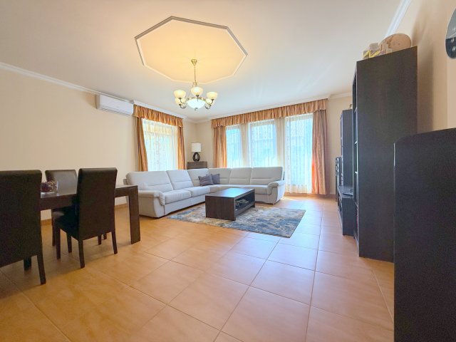 Eladó családi ház, Nyíregyházán 120 M Ft, 4 szobás