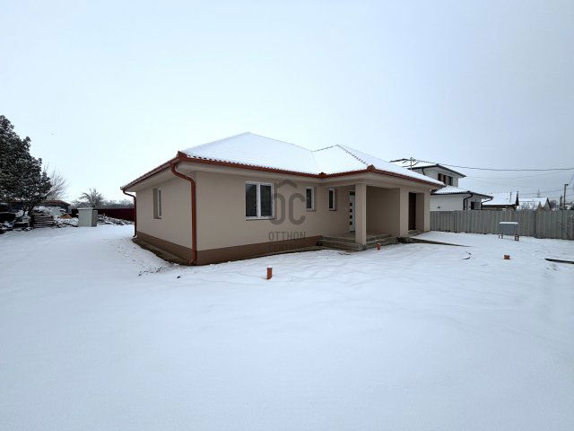 Eladó családi ház, Debrecenben 135 M Ft, 4 szobás