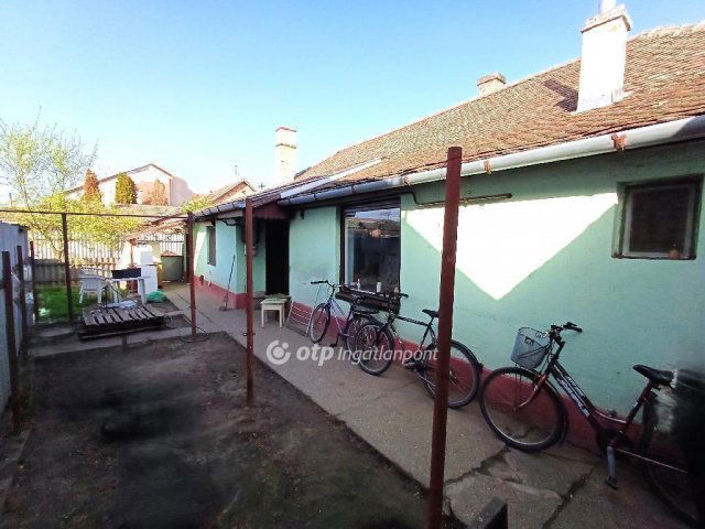 Eladó családi ház, Csongrádon 16.9 M Ft, 3+1 szobás