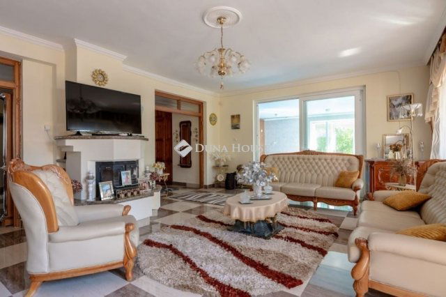 Eladó sorház, Siófokon 159.9 M Ft, 6 szobás