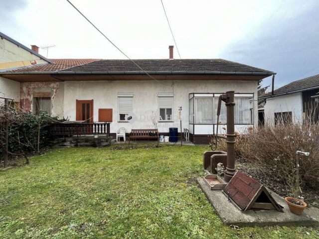 Eladó családi ház, Szentgotthárdon 27.9 M Ft, 2 szobás
