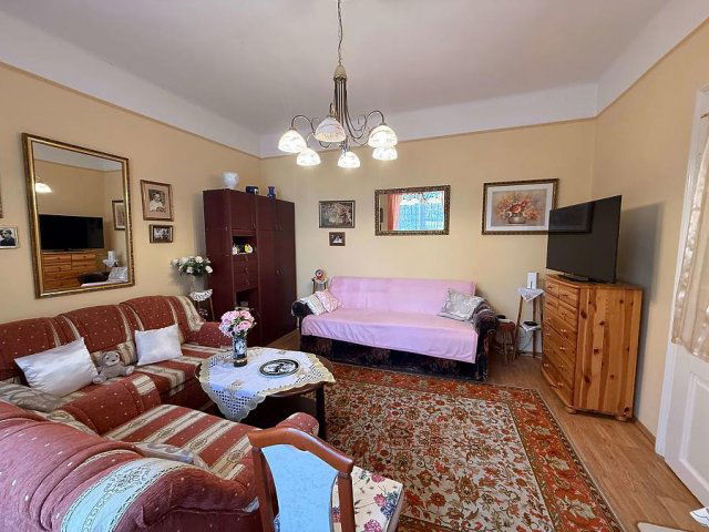 Eladó családi ház, Pomázon 89.9 M Ft, 2 szobás