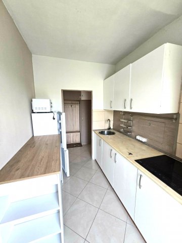 Eladó panellakás, Pécsett, Dombay János utcában 52.9 M Ft