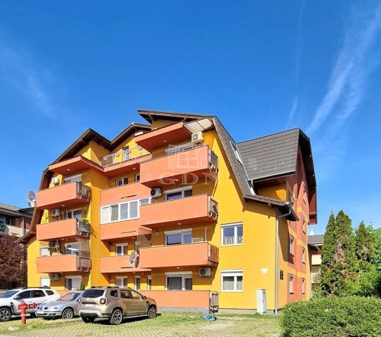 Eladó téglalakás, Szigetszentmiklóson 84.9 M Ft, 3 szobás