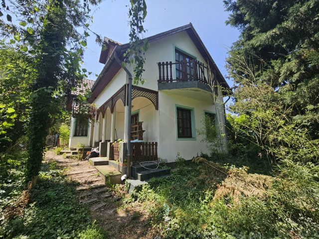 Eladó családi ház, Szentendrén 125 M Ft, 5 szobás