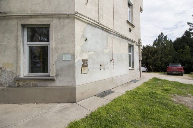 Eladó téglalakás, Budapesten, XI. kerületben 59.9 M Ft, 1 szobás