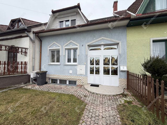 Eladó családi ház, Bükön 79.9 M Ft, 7 szobás