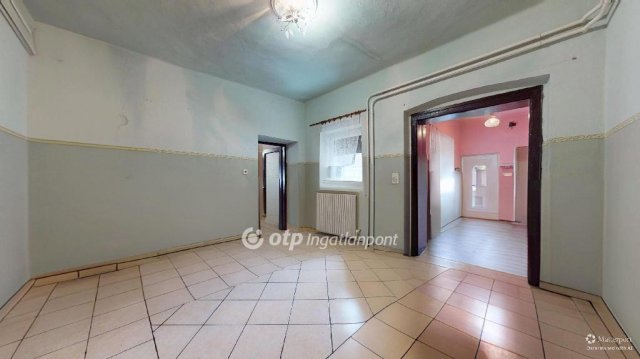 Eladó családi ház, Mezőkeresztesen 32 M Ft, 3 szobás