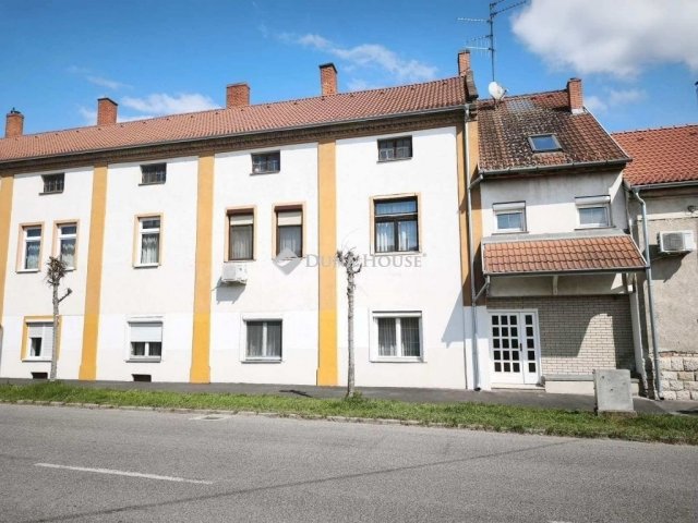Eladó téglalakás, Szombathelyen 78 M Ft, 5 szobás