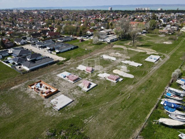 Eladó ikerház, Siófokon 89.9 M Ft, 4 szobás