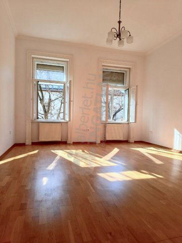 Kiadó téglalakás, albérlet, Budapesten, VI. kerületben