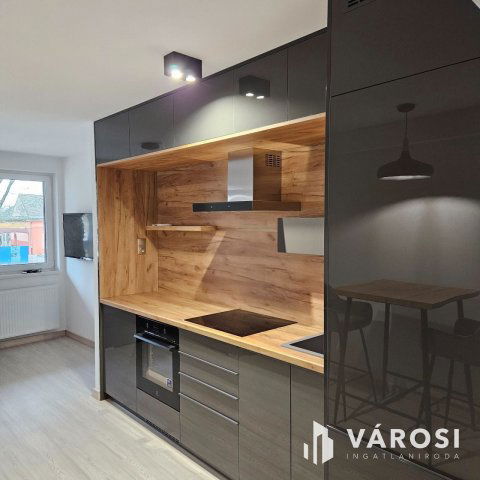 Kiadó téglalakás, albérlet, Debrecenben 260 E Ft / hó, 2 szobás