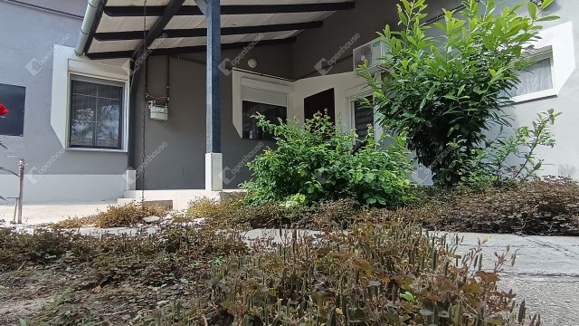 Eladó családi ház, Röszkén 52 M Ft, 3 szobás