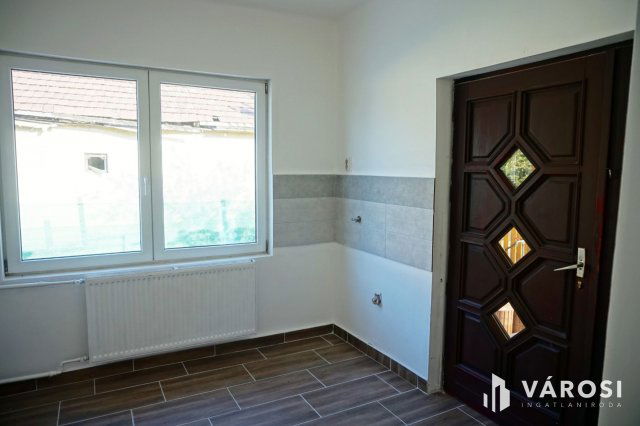 Eladó családi ház, Örkényen 32 M Ft, 2 szobás