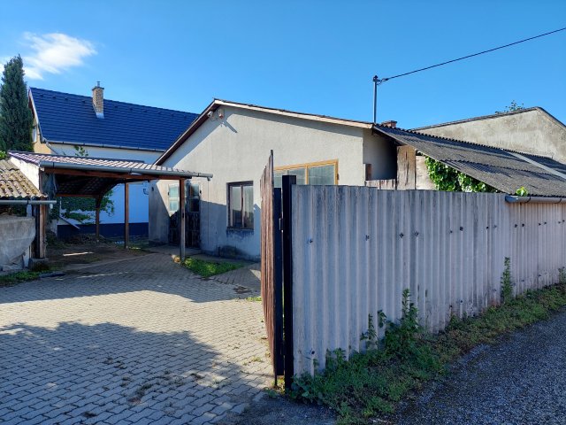 Eladó ipari ingatlan, Szigetszentmiklóson 84.9 M Ft