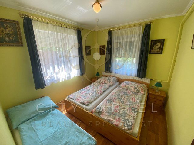 Eladó családi ház, Balatonlelleén 132.5 M Ft, 6 szobás