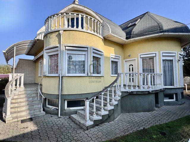 Eladó családi ház, Budapesten, XVIII. kerületben, Cserép utcában