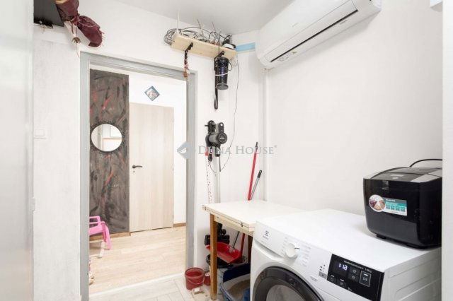 Eladó panellakás, Győrött 51.4 M Ft, 2 szobás