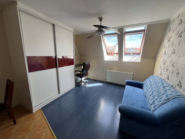 Kiadó téglalakás, albérlet, Kecskeméten, Füzes utcában