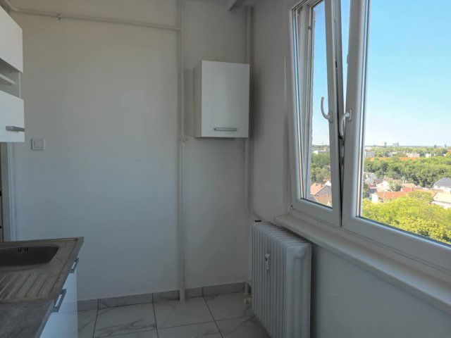 Eladó panellakás, Debrecenben, Csapó utcában 61 M Ft, 3 szobás