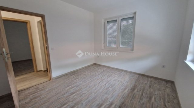 Eladó családi ház, Újlengyelen 93.9 M Ft, 4 szobás